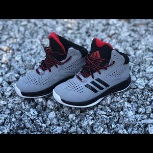 Adidas Boys Size 13 Basketball Shoes